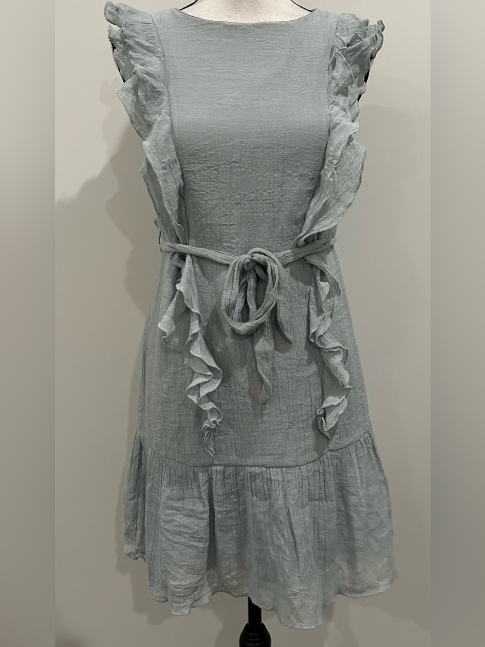 Simplee Ruffle Dress - Picture 2 of 4